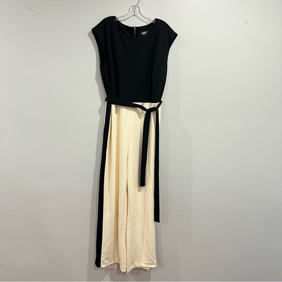 DKNY Elegant Black and Cream Sleeveless Belted Wide Legs Jumpsuit Size 16W - Picture 1 of 15